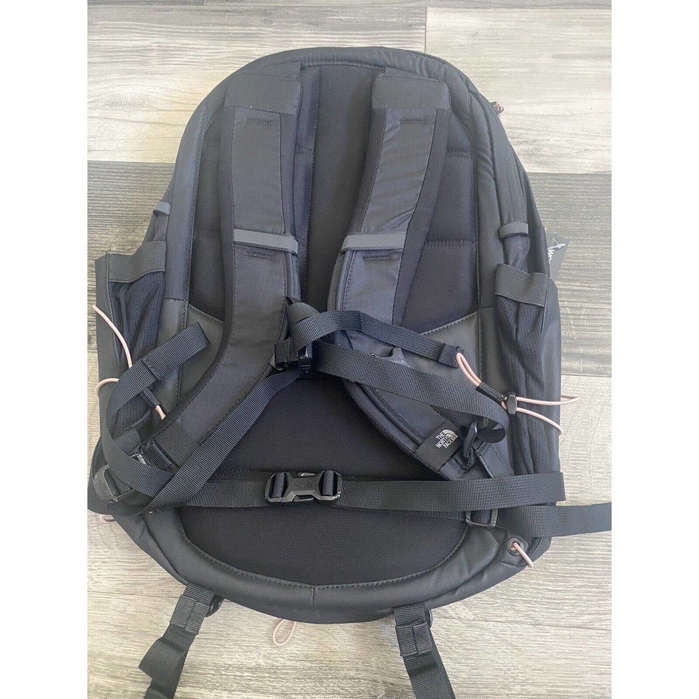 The North Face Women’s Borealis Backpack TNF Black Misty Rose - Picture 4 of 11